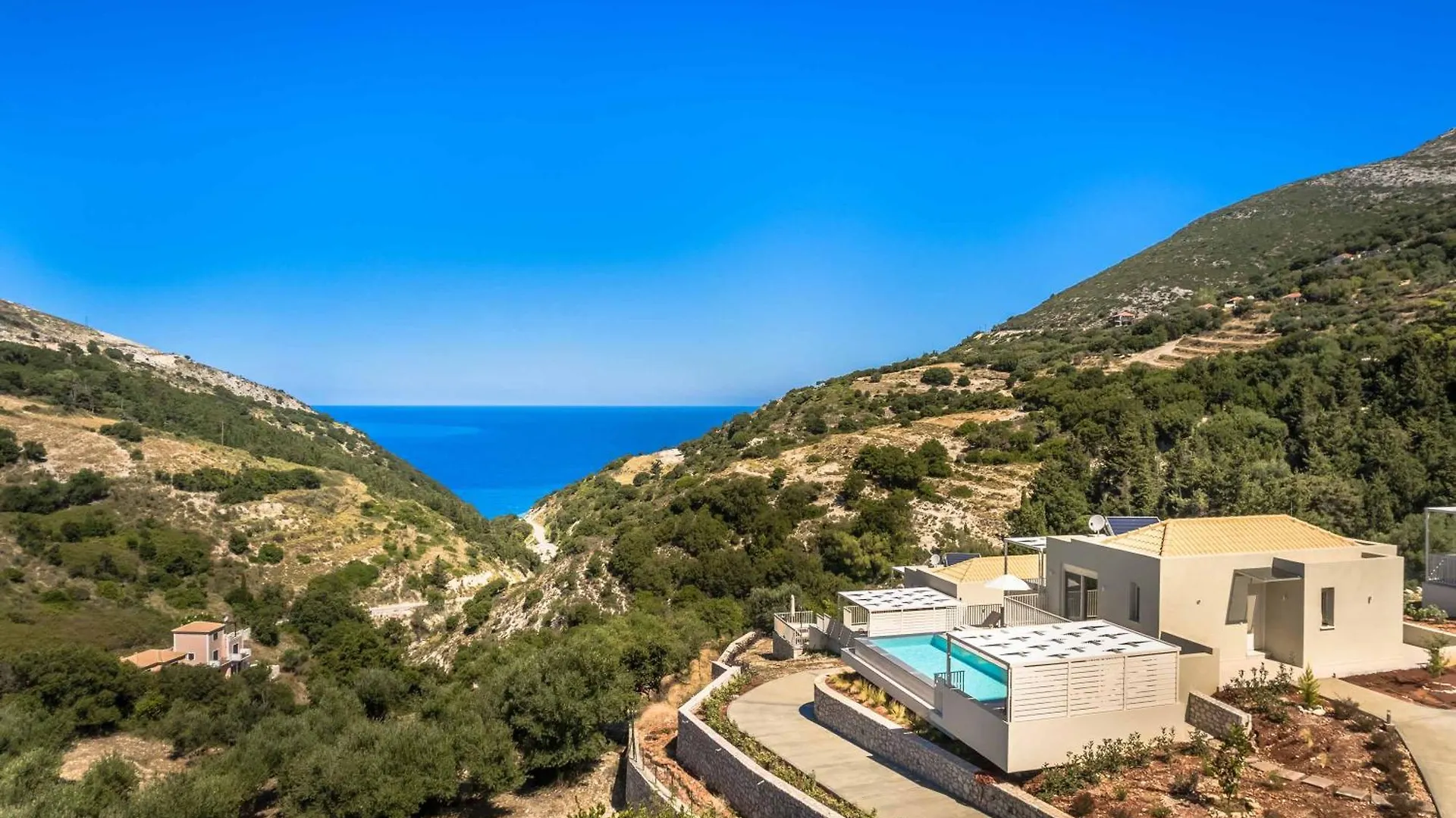 Ostria Villa Divarata Greece