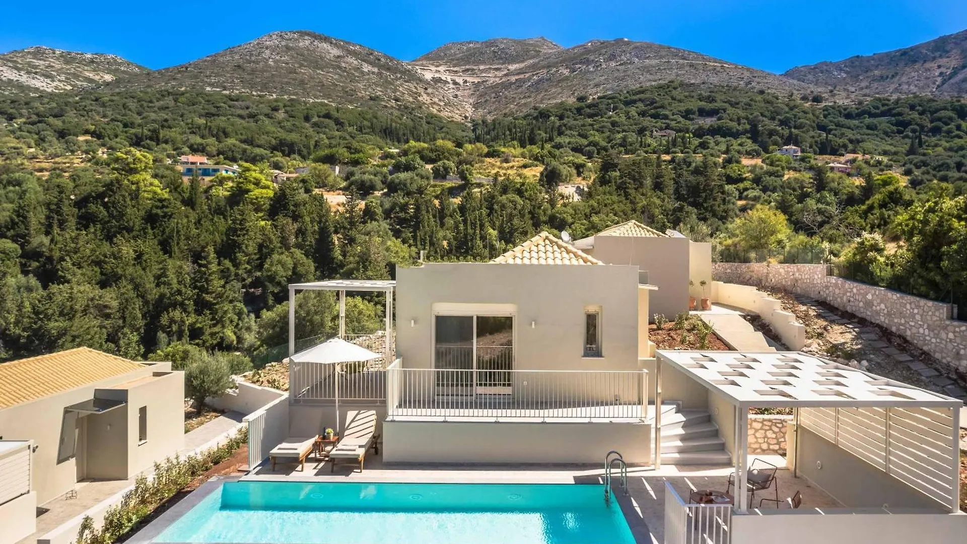 Ostria Villa Divarata
