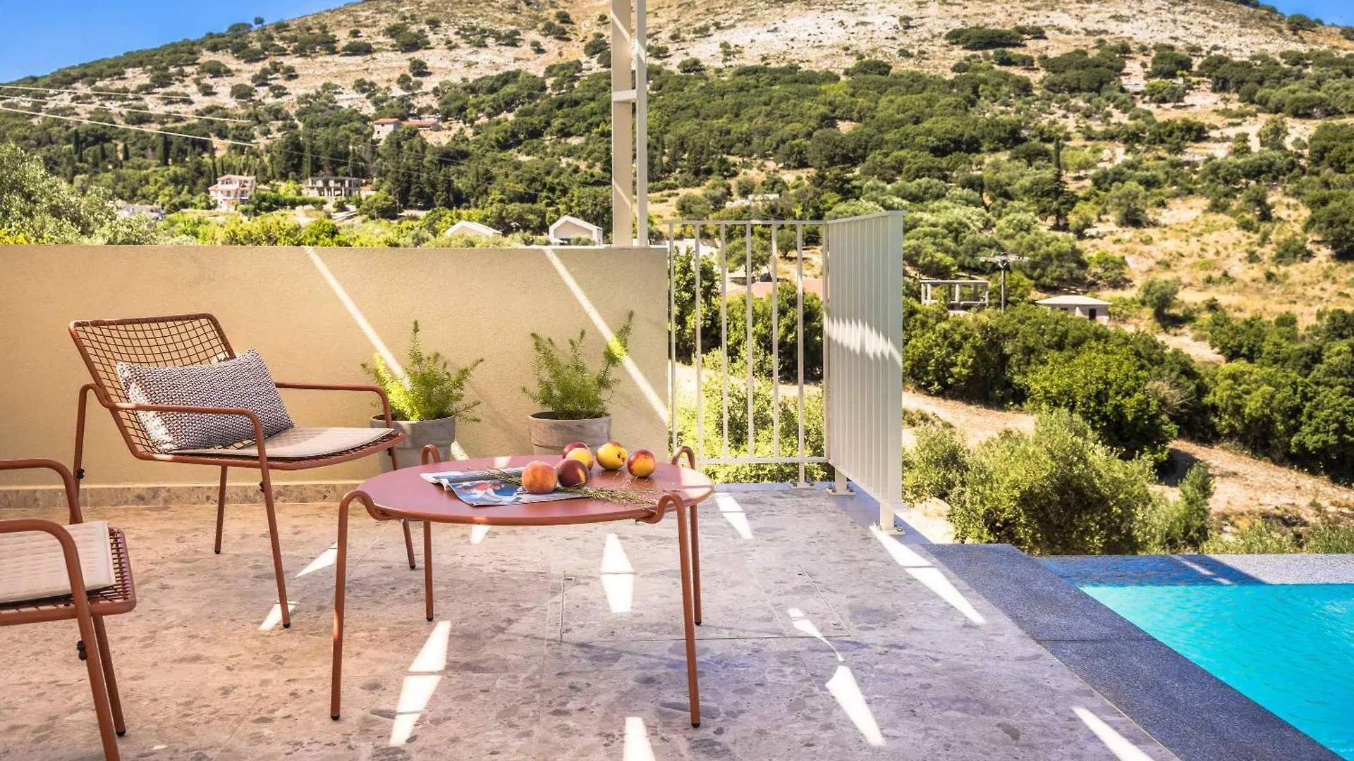 Ostria Villa Divarata 0*,